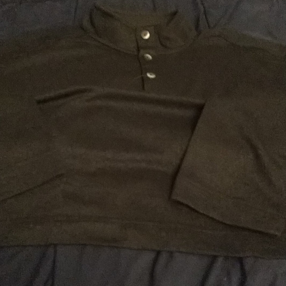 Van Heusen Never Tuck - Picture 5 of 7